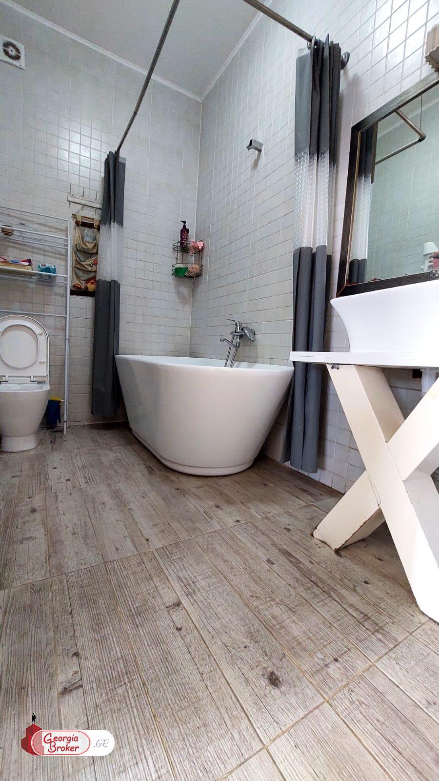 nearly repaired 4-room apartment for sale